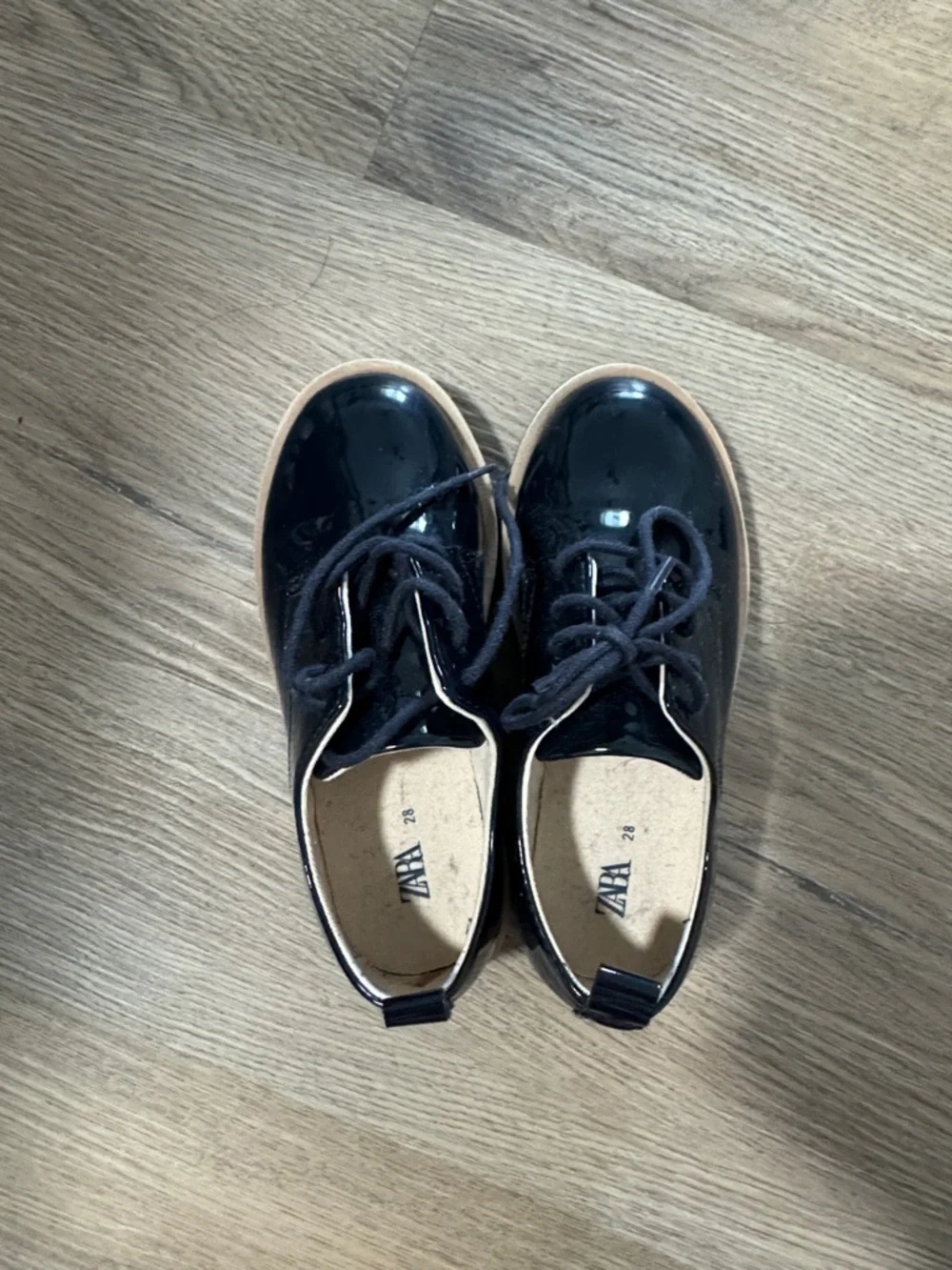 Zara Black Patent Lace-Up Kids Dress Shoes with Tan Trim